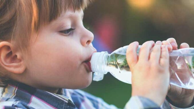 766x415_The_Warning_Signs_of_Dehydration_in_Toddlers