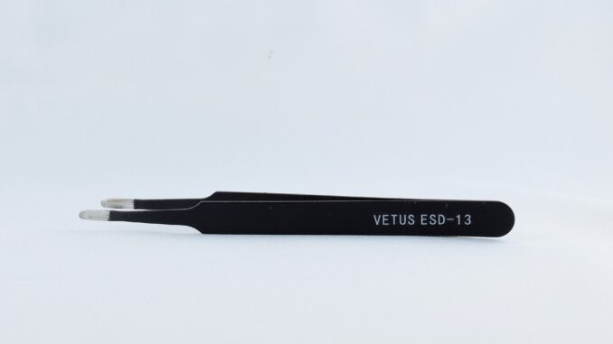 tweezers-3297241_1920