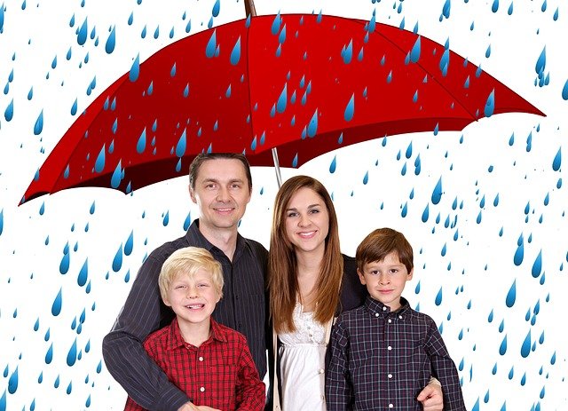 rodina pod deštníkem.jpg